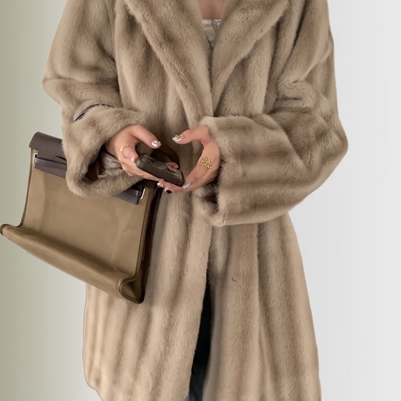 Faux Fur Coat Lapel Mid length Elegant Beige Vintage Style - Picture 3 of 4